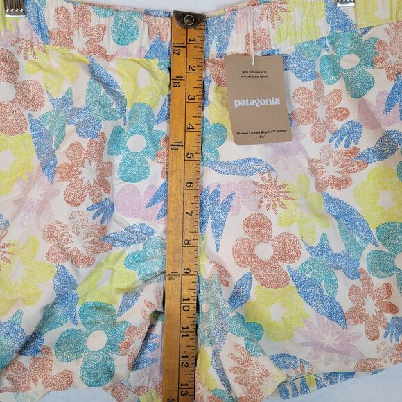 Patagonia Womens Barely Baggies 2.5" Shorts Size XL Multicolor Hawaiian Beachy - Picture 8 of 9